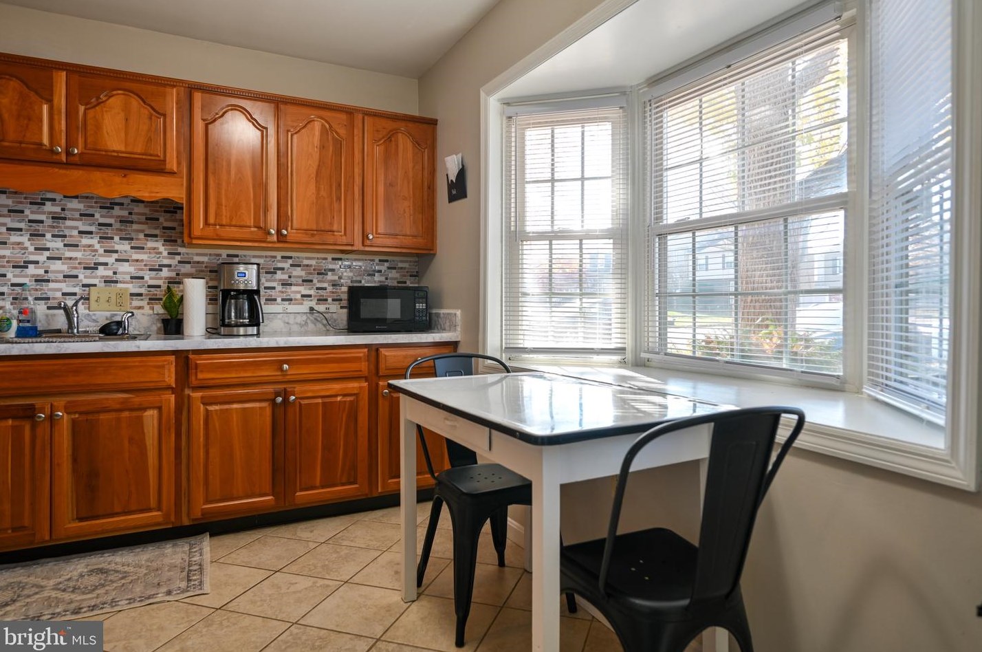 845 Woodlawn Dr, Chambersburg PA  17201-3838 exterior