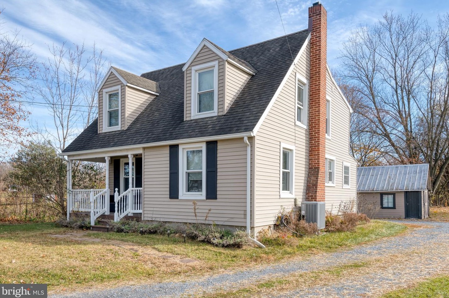 814 Anthony Hwy, Chambersburg, PA 17202