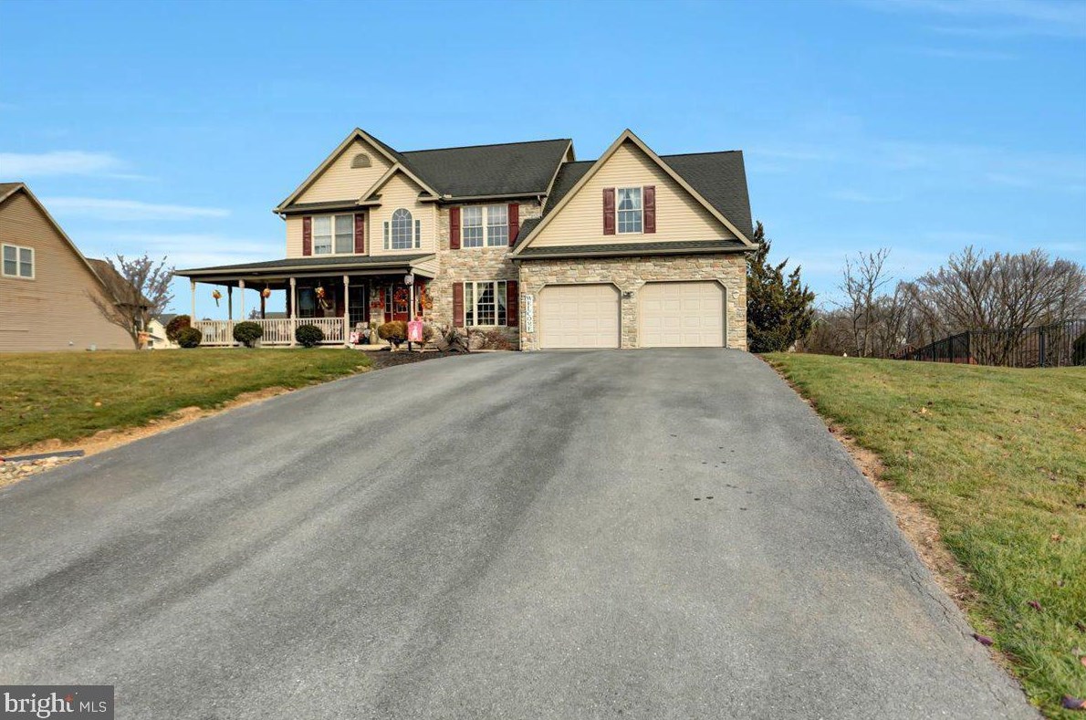 835 Burdock Ct, Chambersburg, PA 17202-7891
