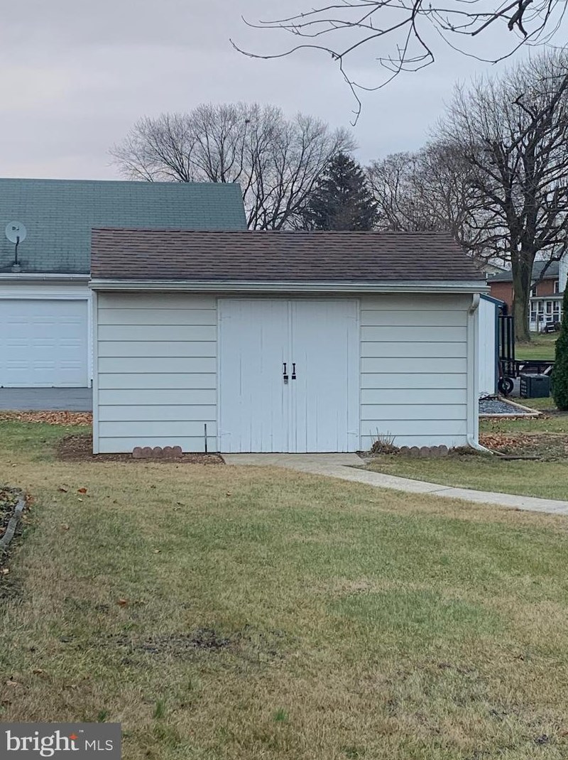 5746 Greenvillage Rd, Chambersburg PA  17202-7315 exterior