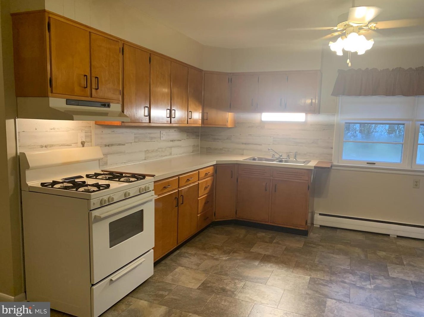 5746 Greenvillage Rd, Chambersburg PA  17202-7315 exterior