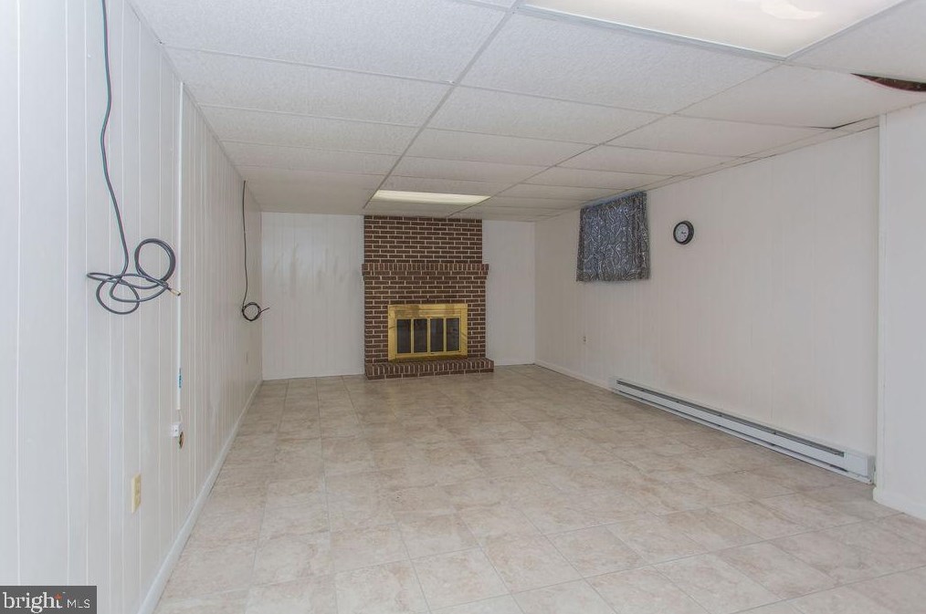 1533 Linden Rd, Chambersburg PA  17202-8810 exterior