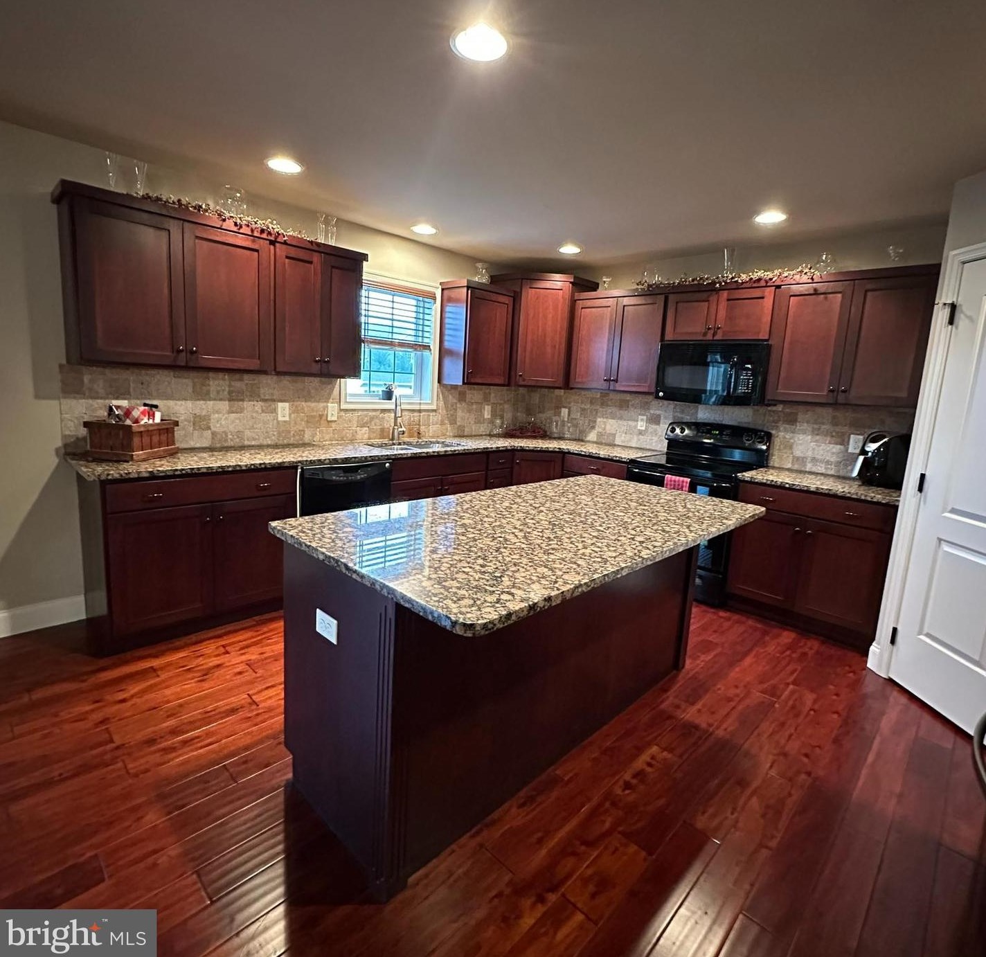 2449 Cornwall Rd, Chambersburg PA  17202-8236 exterior