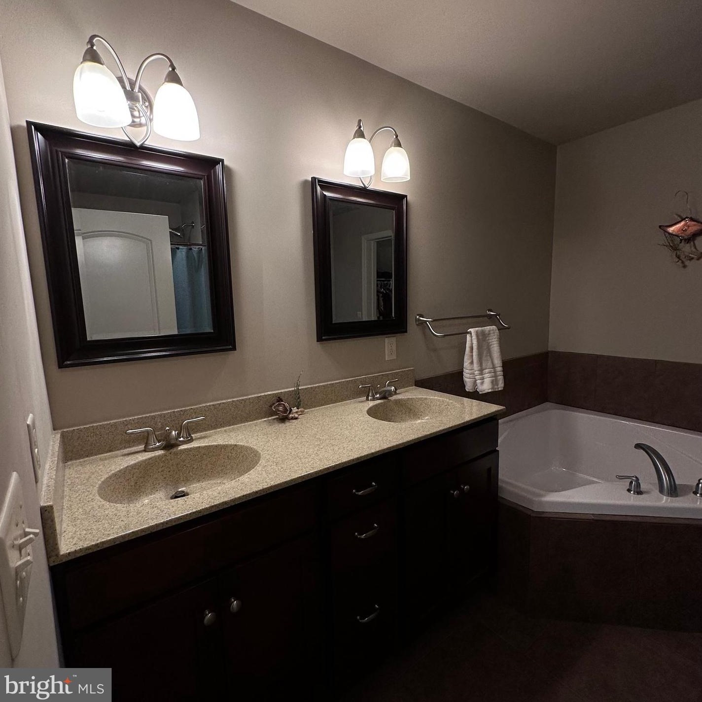 2449 Cornwall Rd, Chambersburg PA  17202-8236 exterior