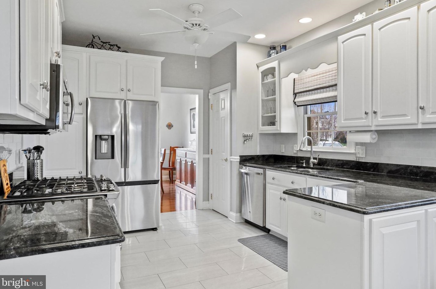 6340 Medina Ridge Dr, Fayetteville PA  17222-9435 exterior