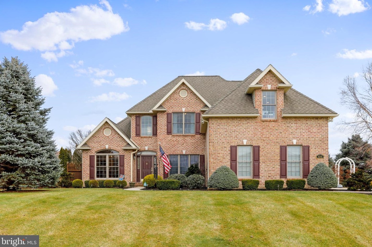 6340 Medina Ridge Dr, Fayetteville PA  17222-9435 exterior