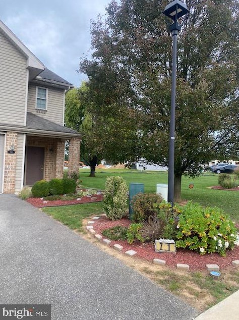 761 Bassett Dr, Chambersburg, PA 17201