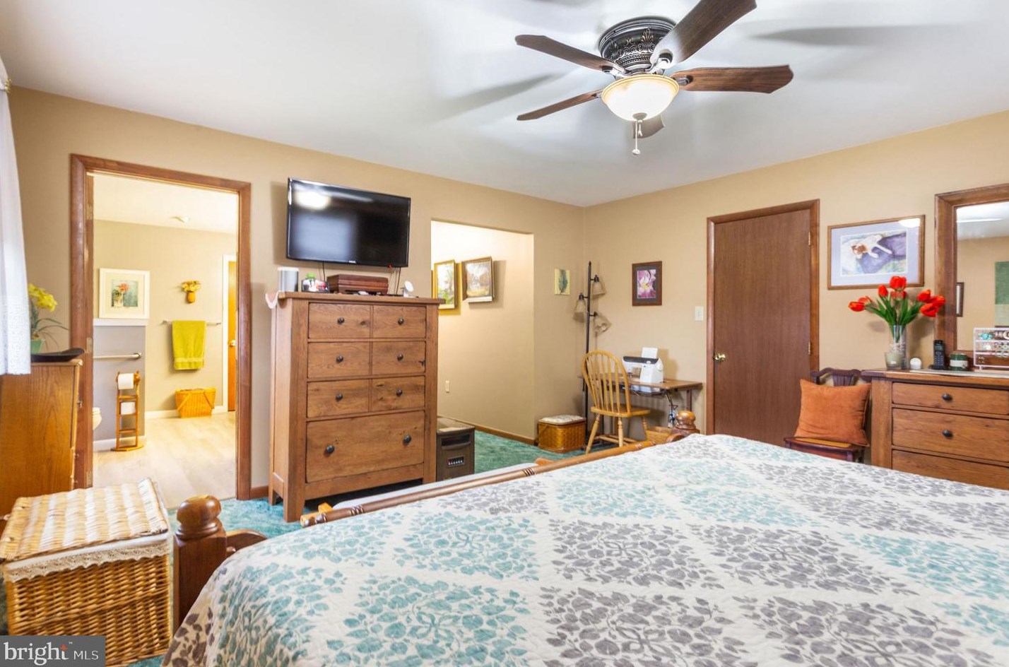 5748 Cumberland Hwy, Chambersburg PA  17202-7306 exterior