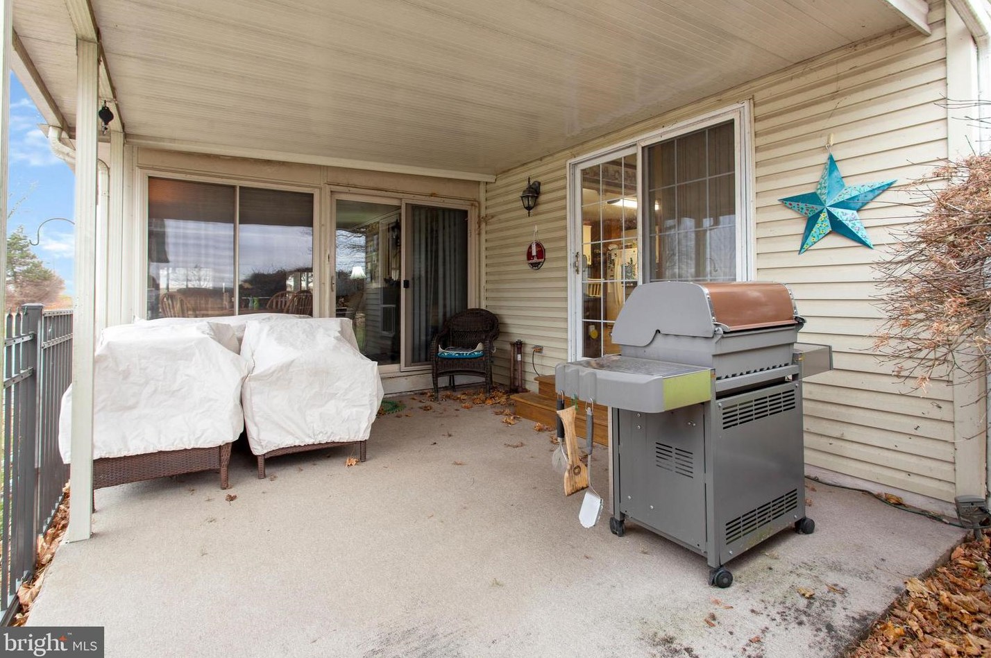 5748 Cumberland Hwy, Chambersburg PA  17202-7306 exterior