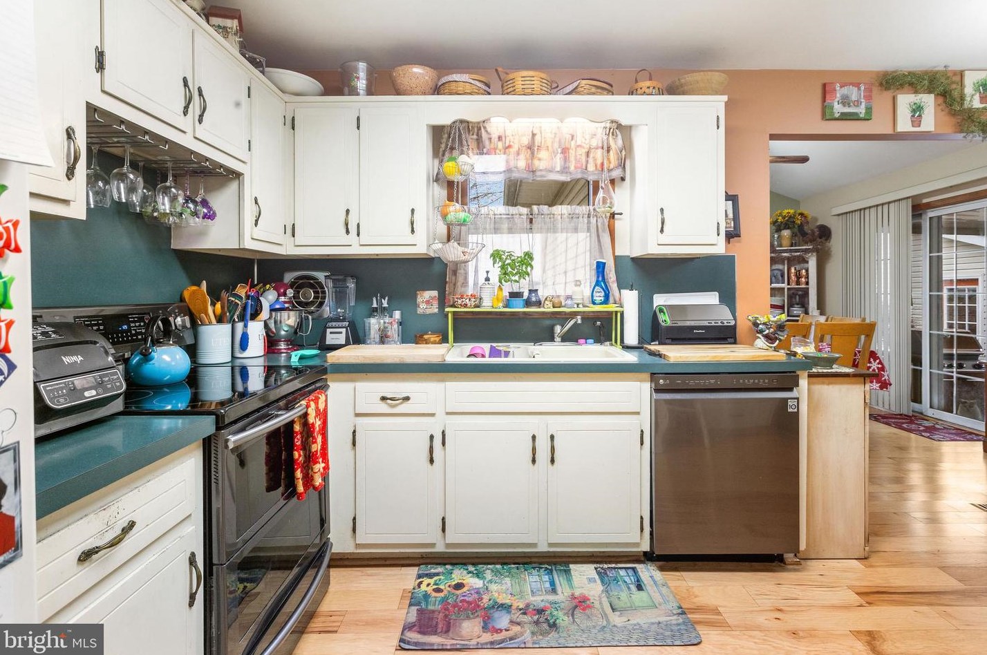 5748 Cumberland Hwy, Chambersburg PA  17202-7306 exterior