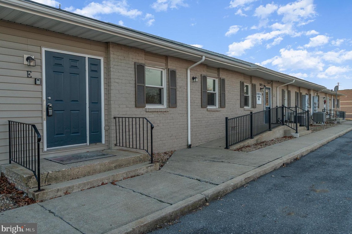 5075 Lincoln Way, Fayetteville PA  17222-1050 exterior