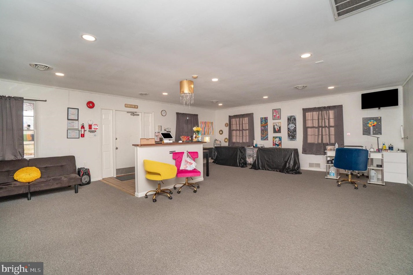 5075 Lincoln Way, Fayetteville PA  17222-1050 exterior