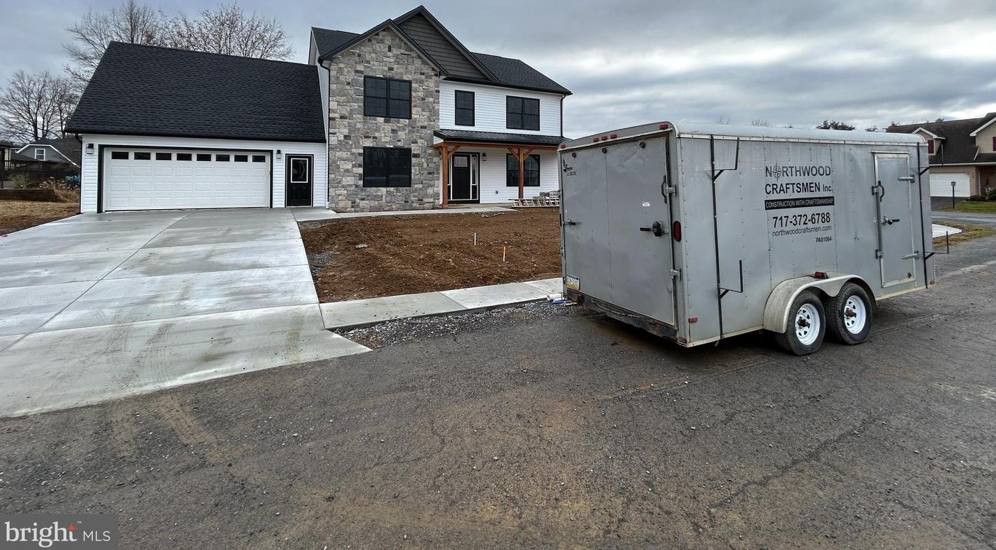 112 Logan Ln, Lees Cross Roads, PA 17257