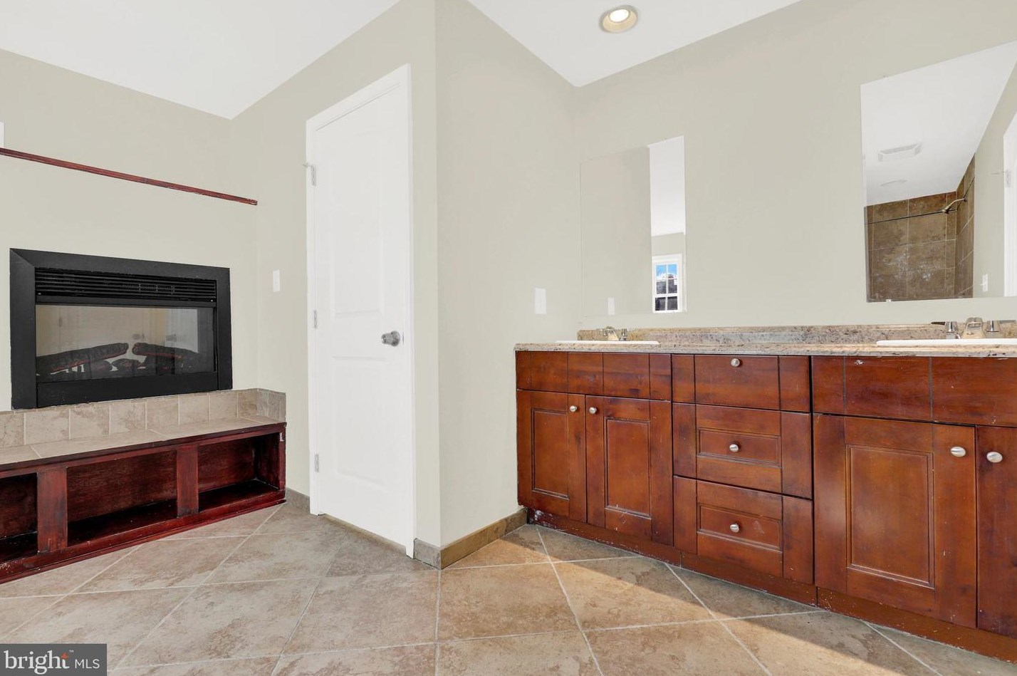 80 Brumbaugh Ave, Chambersburg PA  17201-2804 exterior