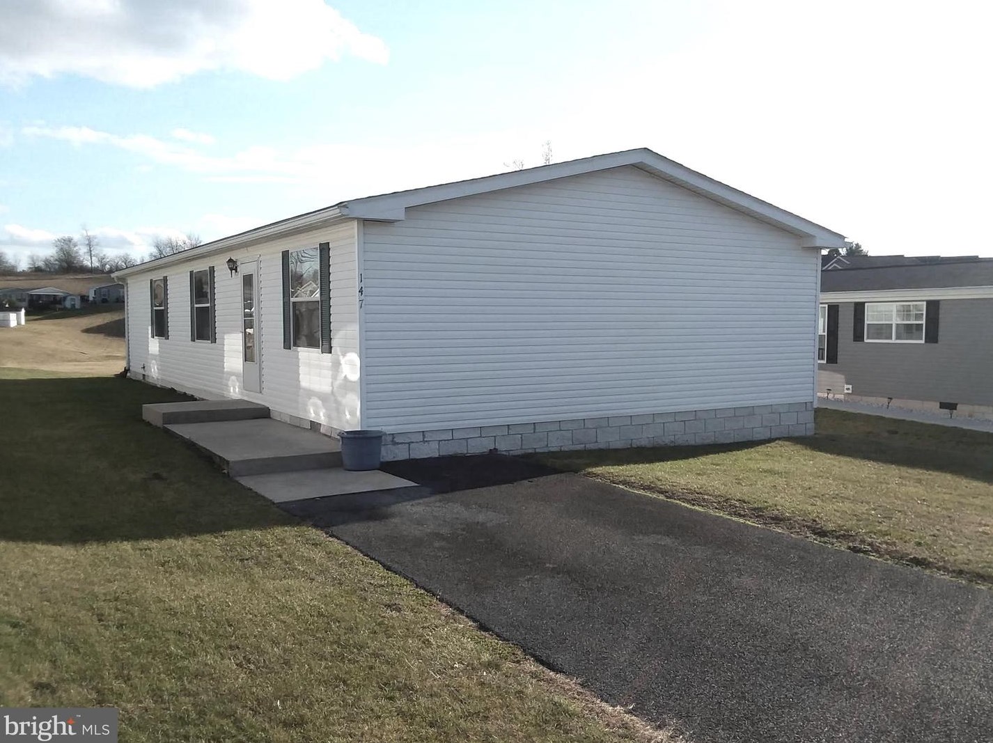 147 Coquina Sands Dr, Roadside, PA 17268-8655