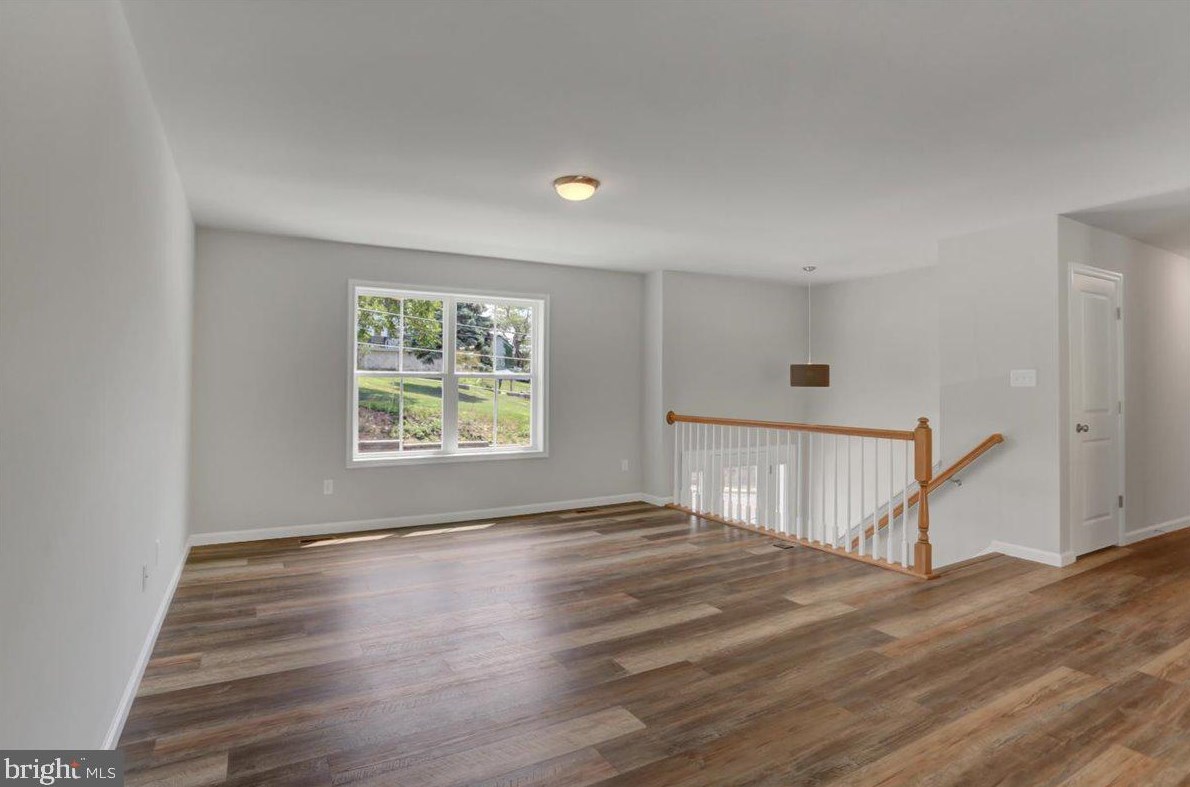 346 Grandview Ave, Roadside, PA 17268-1110