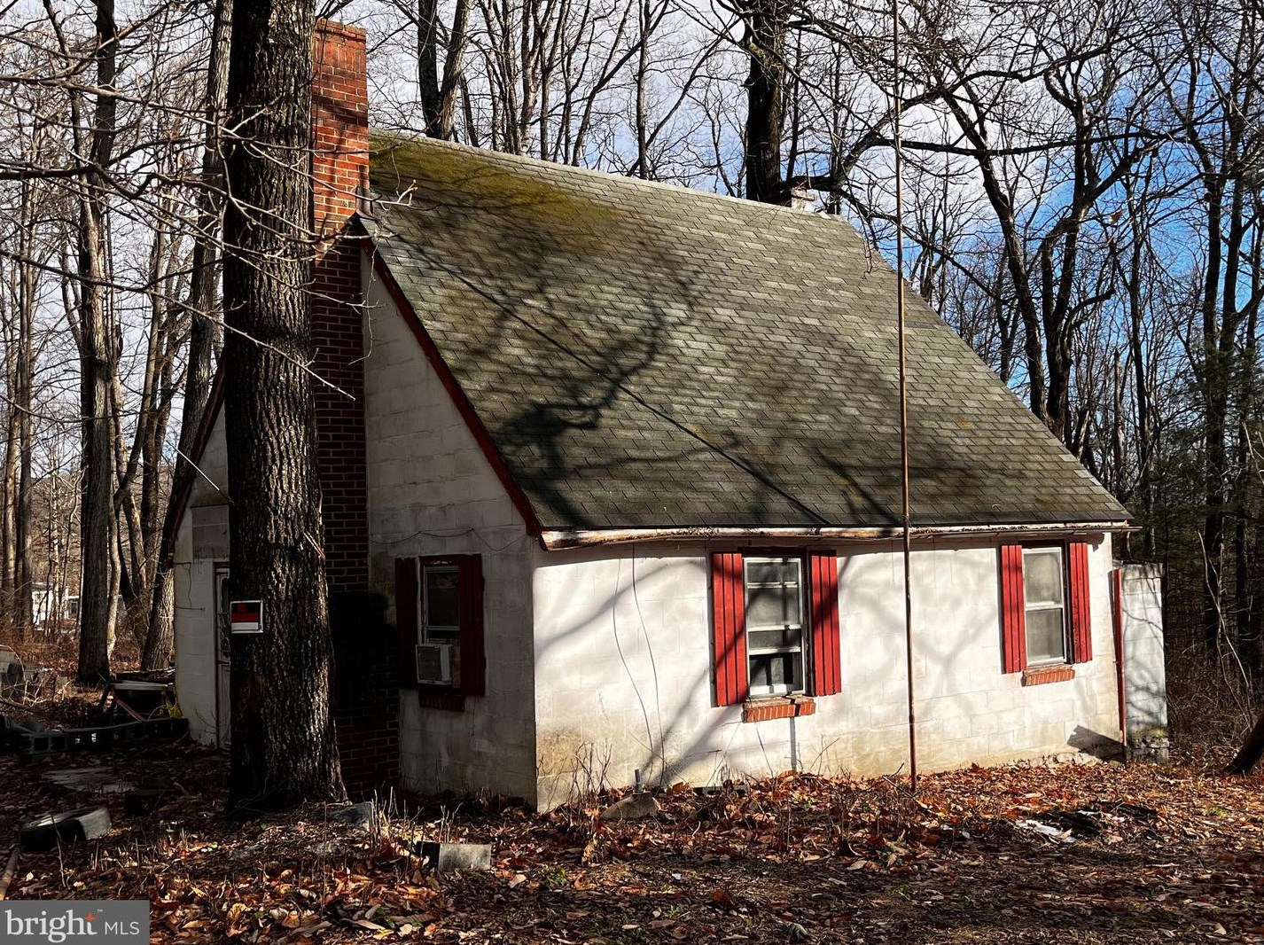 12838 Pennersville Rd, Roadside, PA 17268-9319