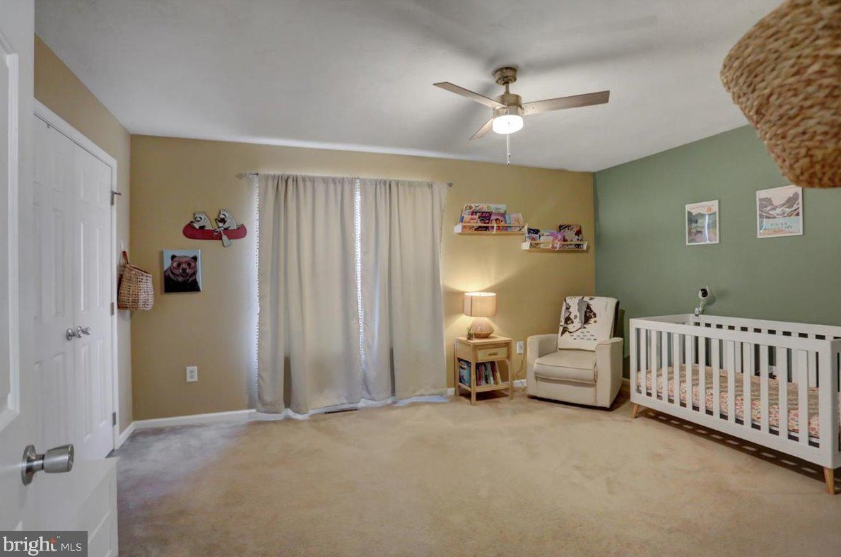 2608 Banbury Ln, Chambersburg PA  17202-8136 exterior