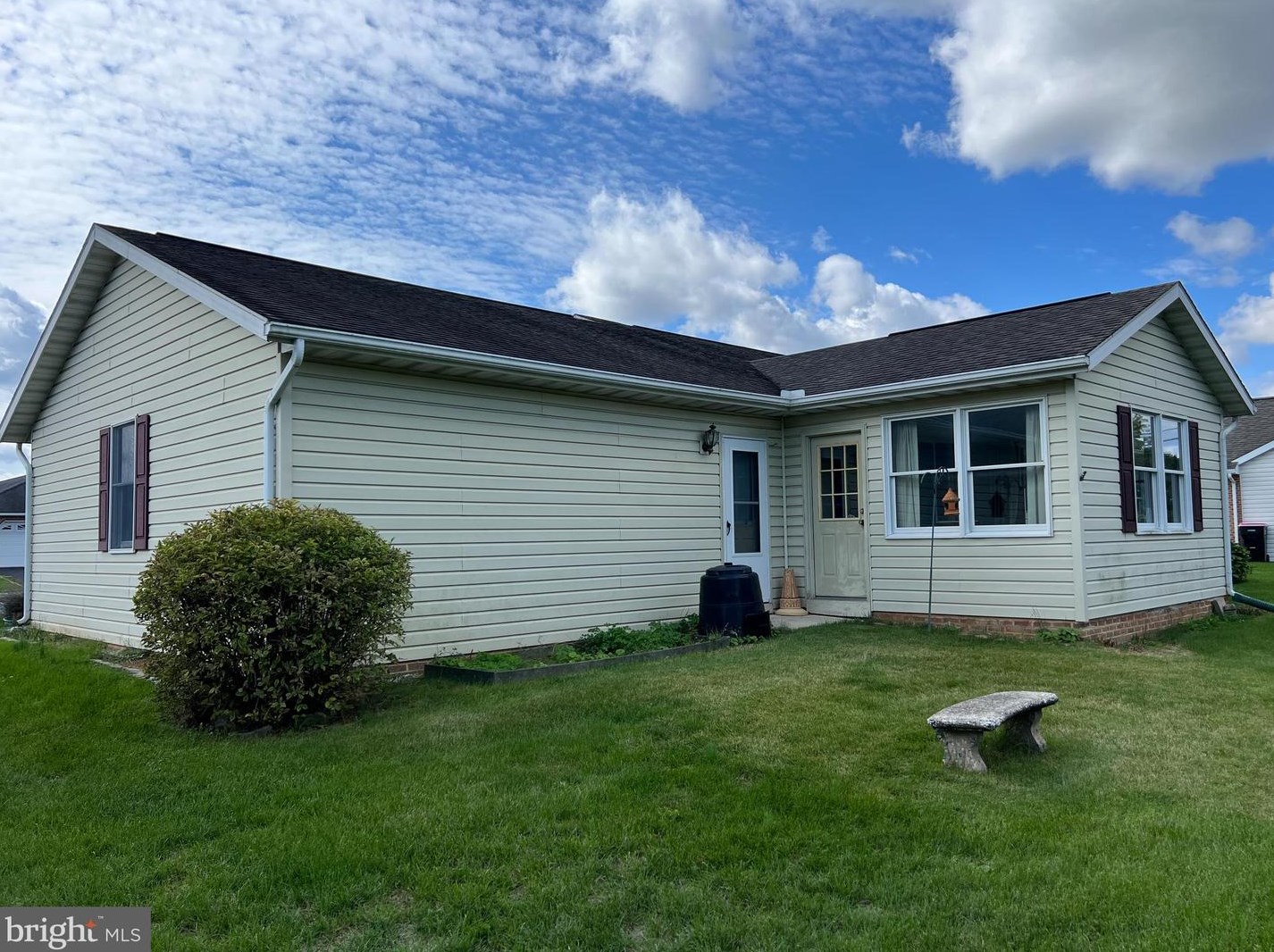 83 Parkwood Dr, Upton PA  17225-1485 exterior