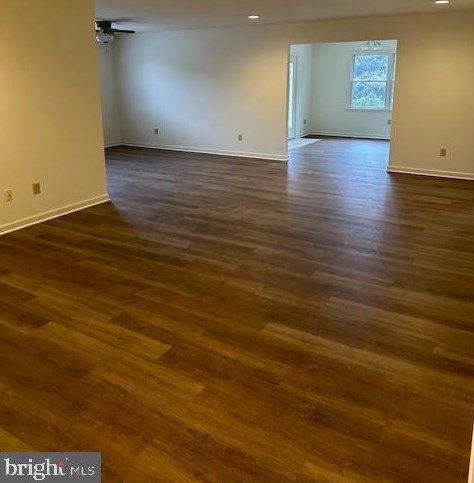 305 Woodvale Dr, Chambersburg, PA 17201