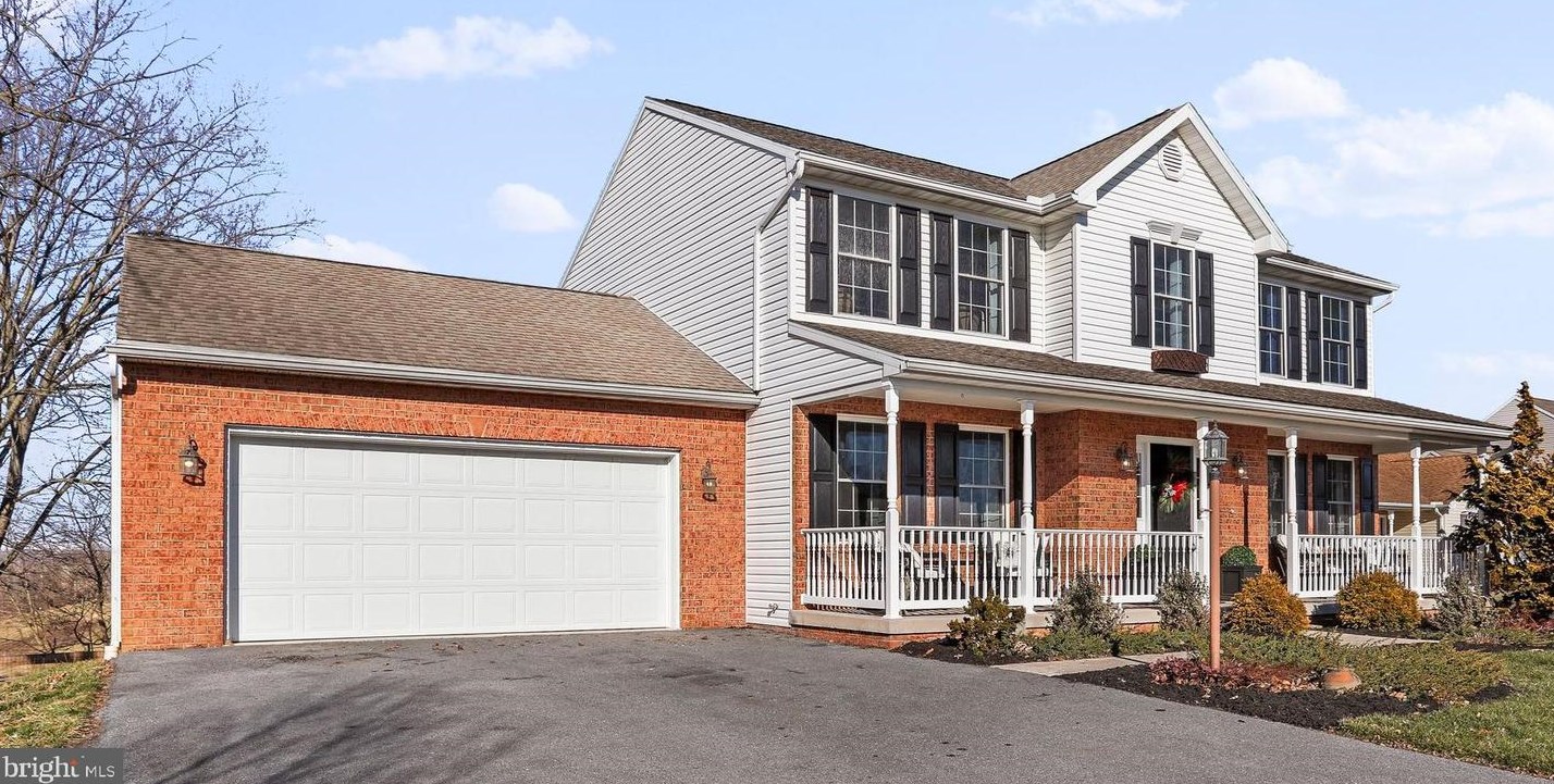 300 Frick Ave, Roadside, PA 17268-1000