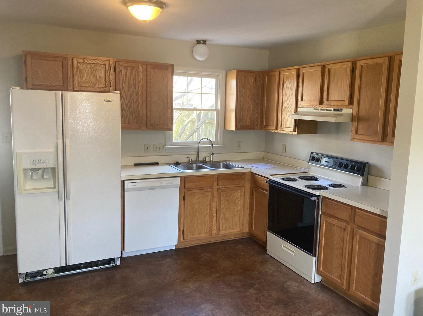 529 Bracken Dr, Chambersburg, PA 17201