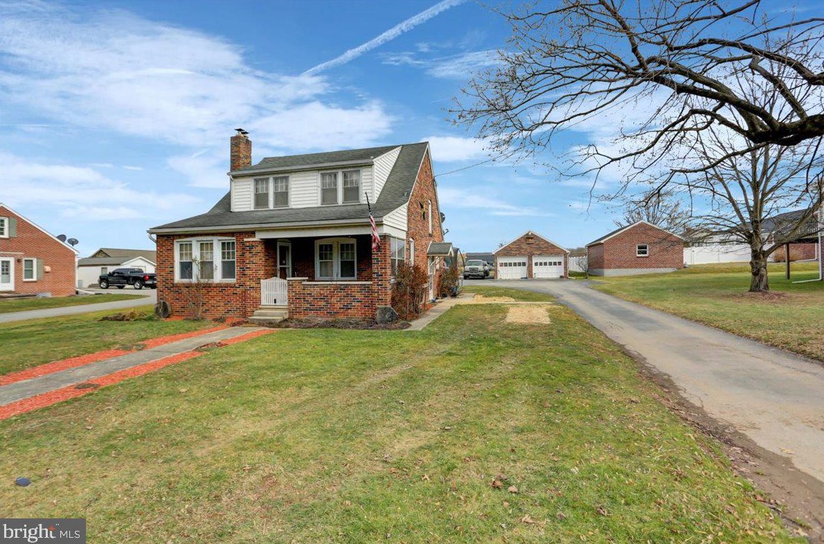 2842 Black Gap Rd, Chambersburg, PA 17202