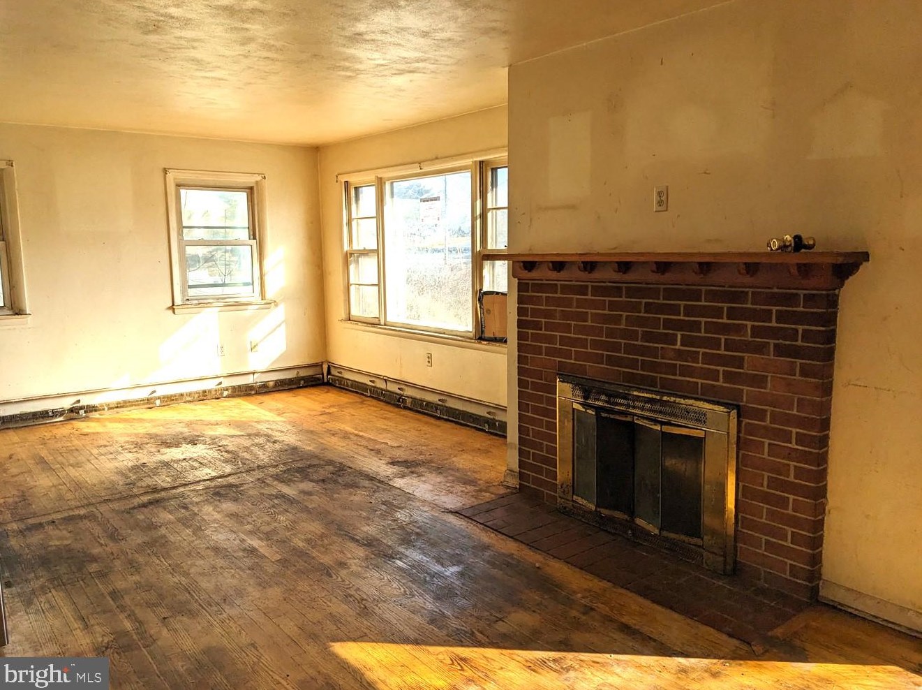 421 Grandview Ave, Chambersburg, PA 17201-1027