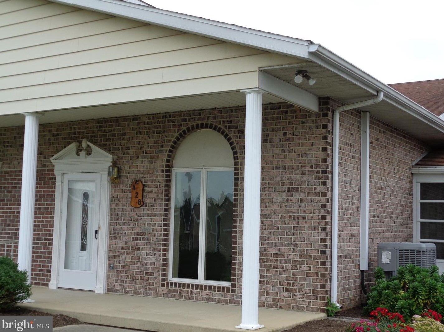 428 Martina Dr, Chambersburg, PA 17201