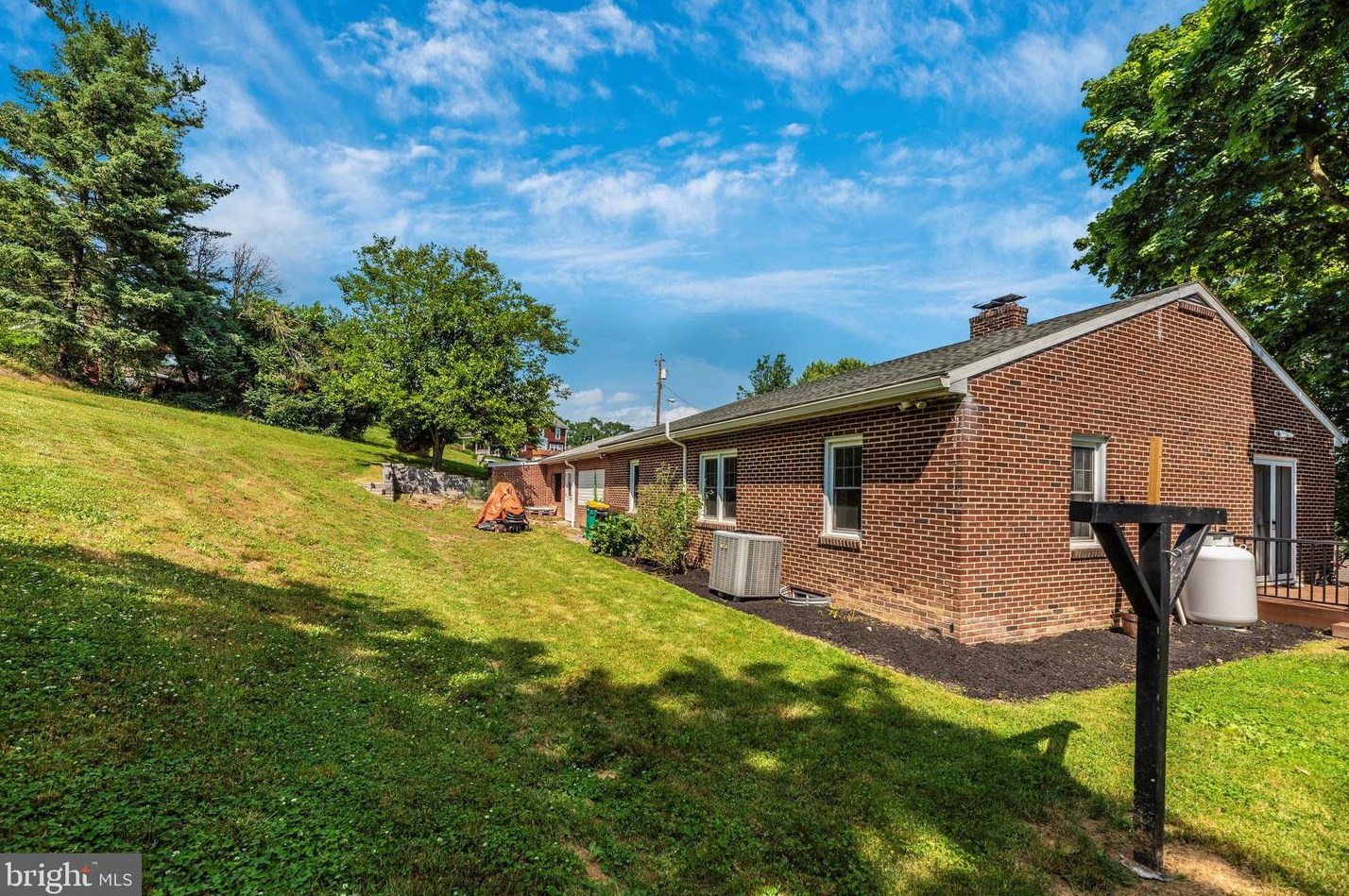 226 Highland Ave, Roadside PA  17268-2512 exterior