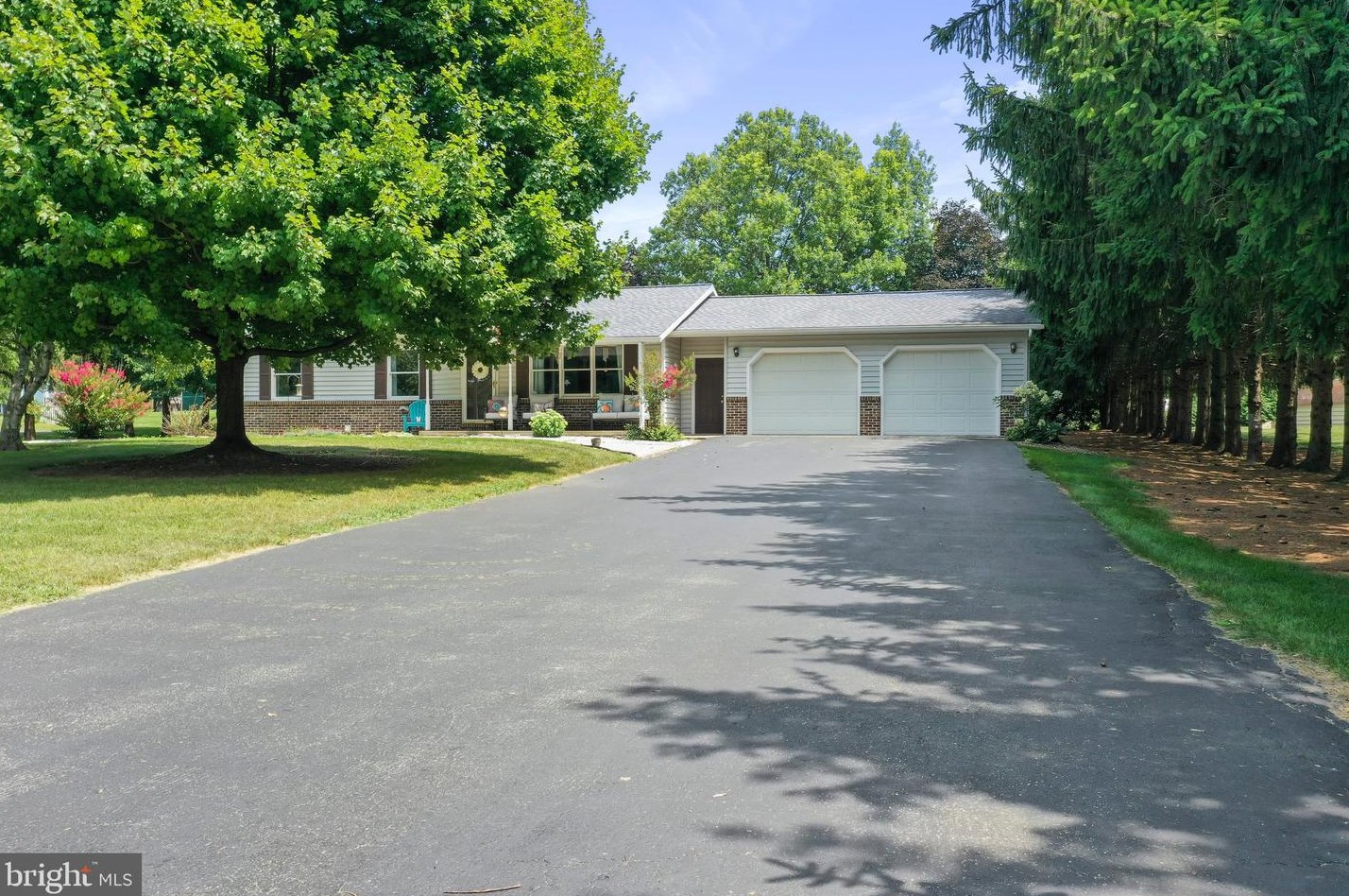 5700 Honey Rock Rd, Chambersburg, PA 17202