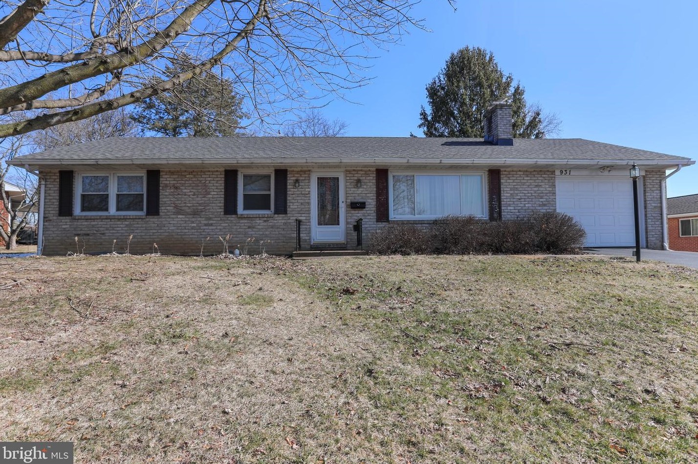 931 Sunset Ave, Roadside, PA 17268