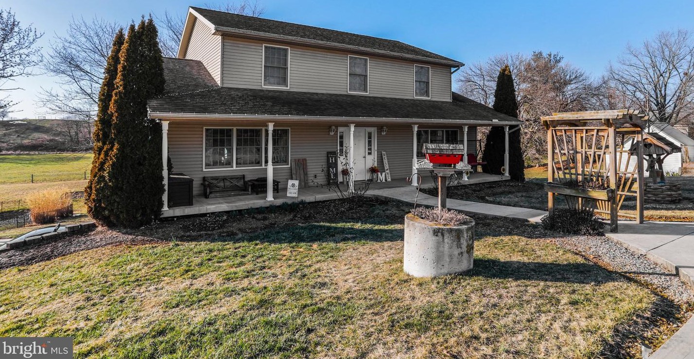 7945 Anthony Hwy, Roadside, PA 17268