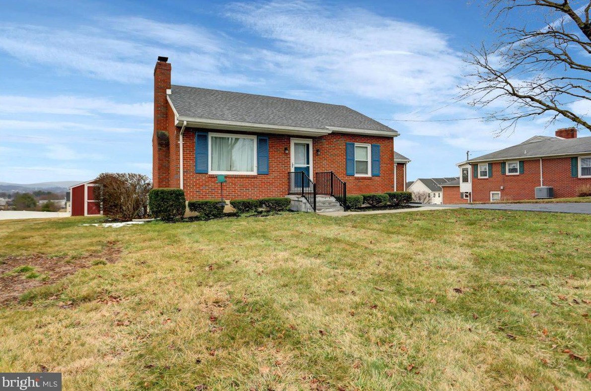 11962 Scott Rd, Roadside, PA 17268-8312