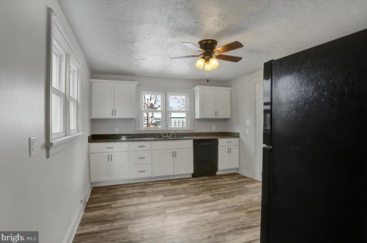 291 King St, Chambersburg PA  17201-1517 exterior