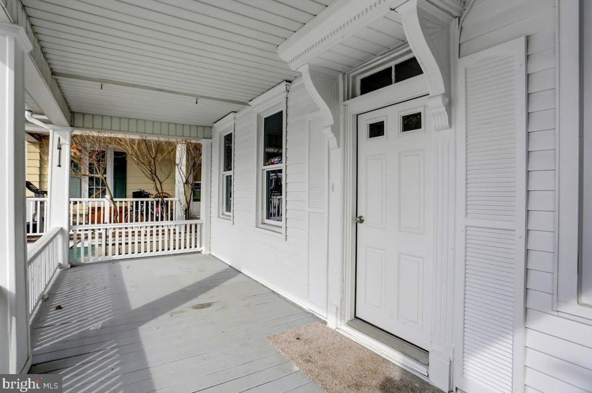 291 King St, Chambersburg, PA 17201-1517