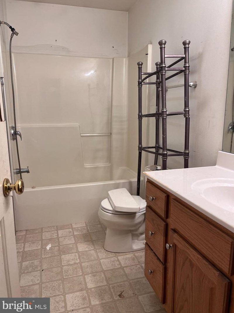 3722 Mountain Shadow Dr, Fayetteville PA  17222-9329 exterior