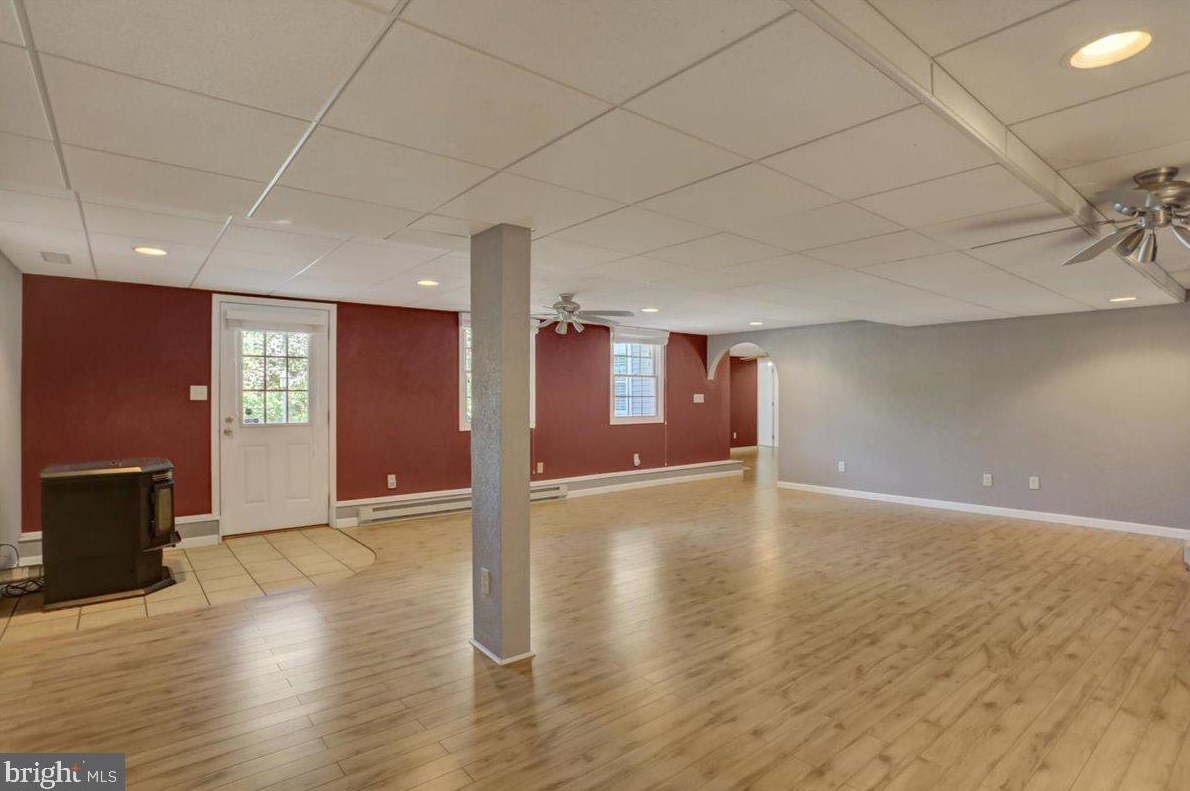 2065 Loop Rd, Chambersburg PA  17202-8842 exterior