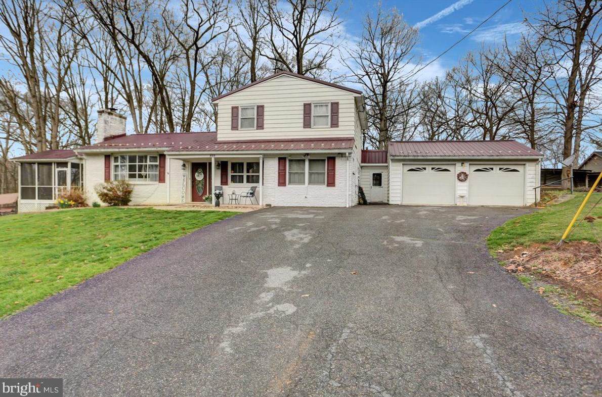 535 Bengate Rd, Chambersburg, PA 17202-9447