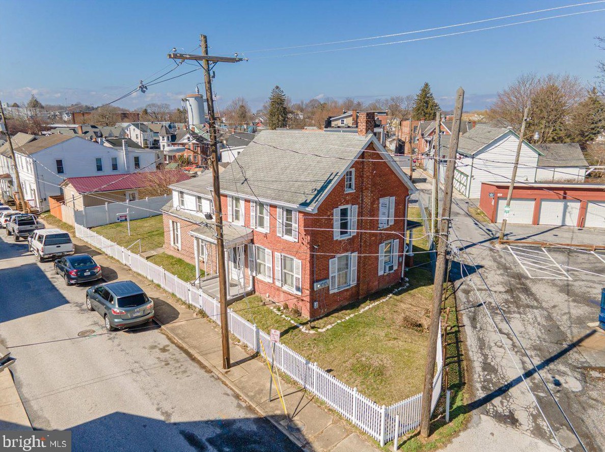 24 Cleveland Ave, Roadside, PA 17268-1508