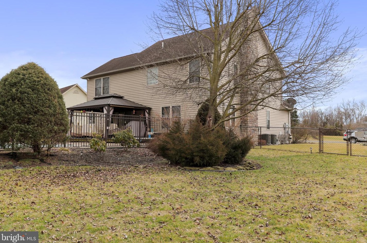 180 Buckingham Dr, Chambersburg PA  17201-8370 exterior