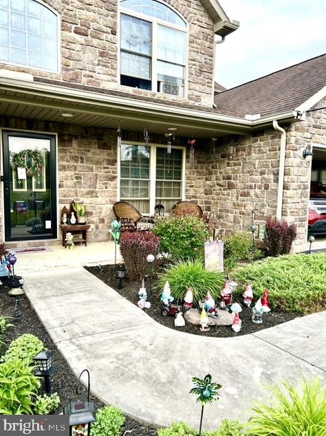 180 Buckingham Dr, Chambersburg PA  17201-8370 exterior