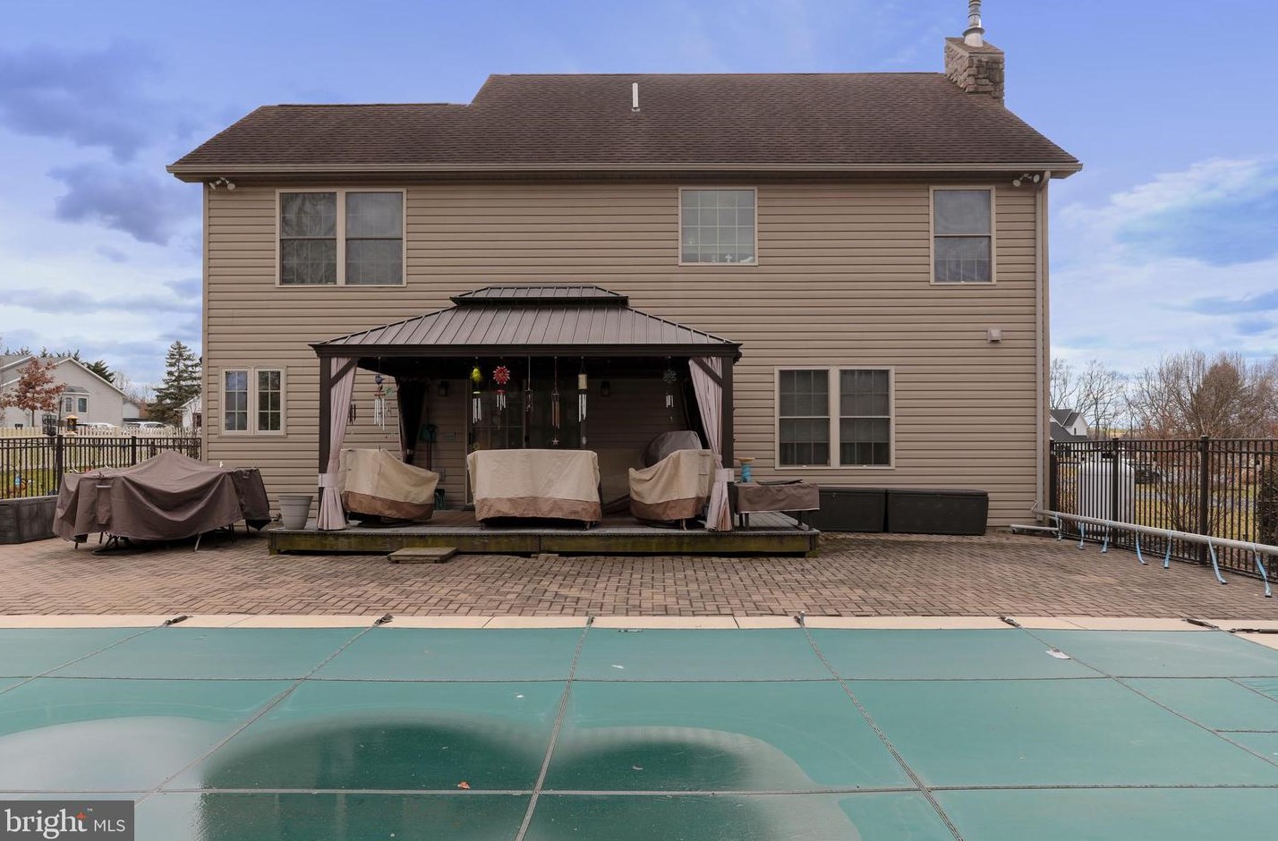 180 Buckingham Dr, Chambersburg PA  17201-8370 exterior