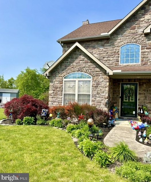 180 Buckingham Dr, Chambersburg PA  17201-8370 exterior
