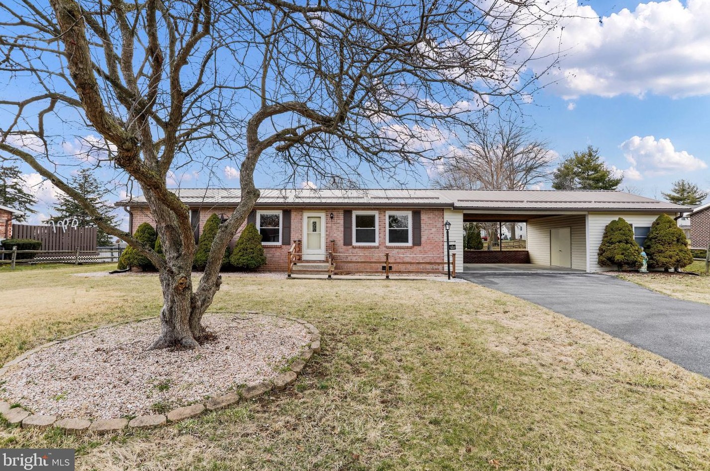 5 Turner Dr, Fayetteville, PA 17222