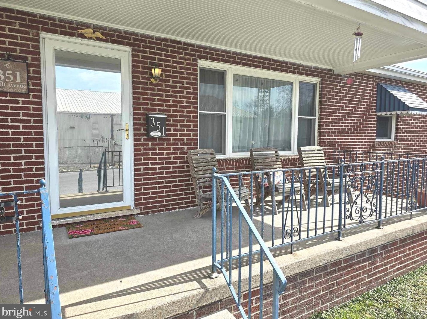 351 Wolf Ave, Chambersburg, PA 17201-1175