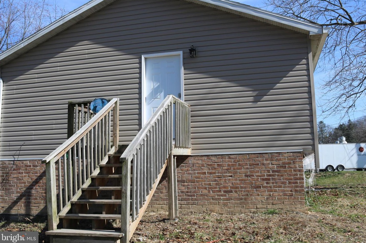 14057 Buchanan Trail E, Roadside, PA 17268