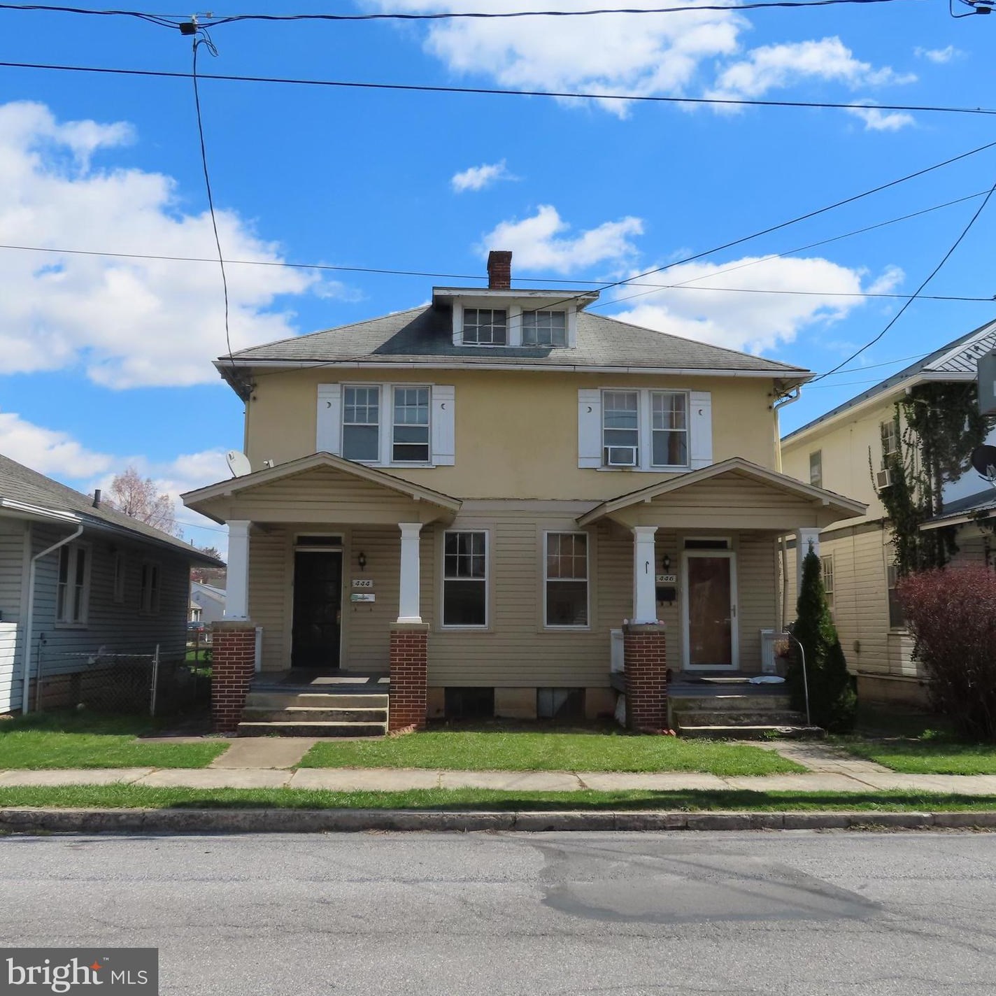 444 4th St, Chambersburg, PA 17201-3413
