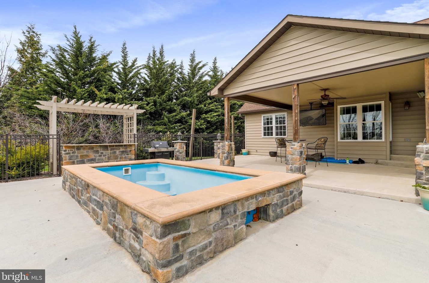 1636 Alphin Way, Upton PA  17225-9149 exterior