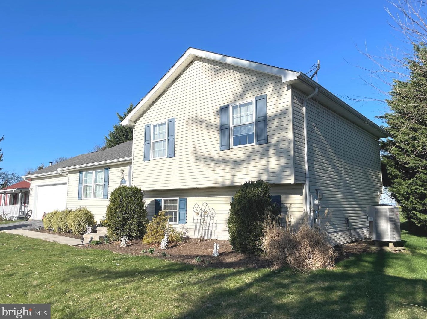 12085 Scott Rd, Roadside, PA 17268